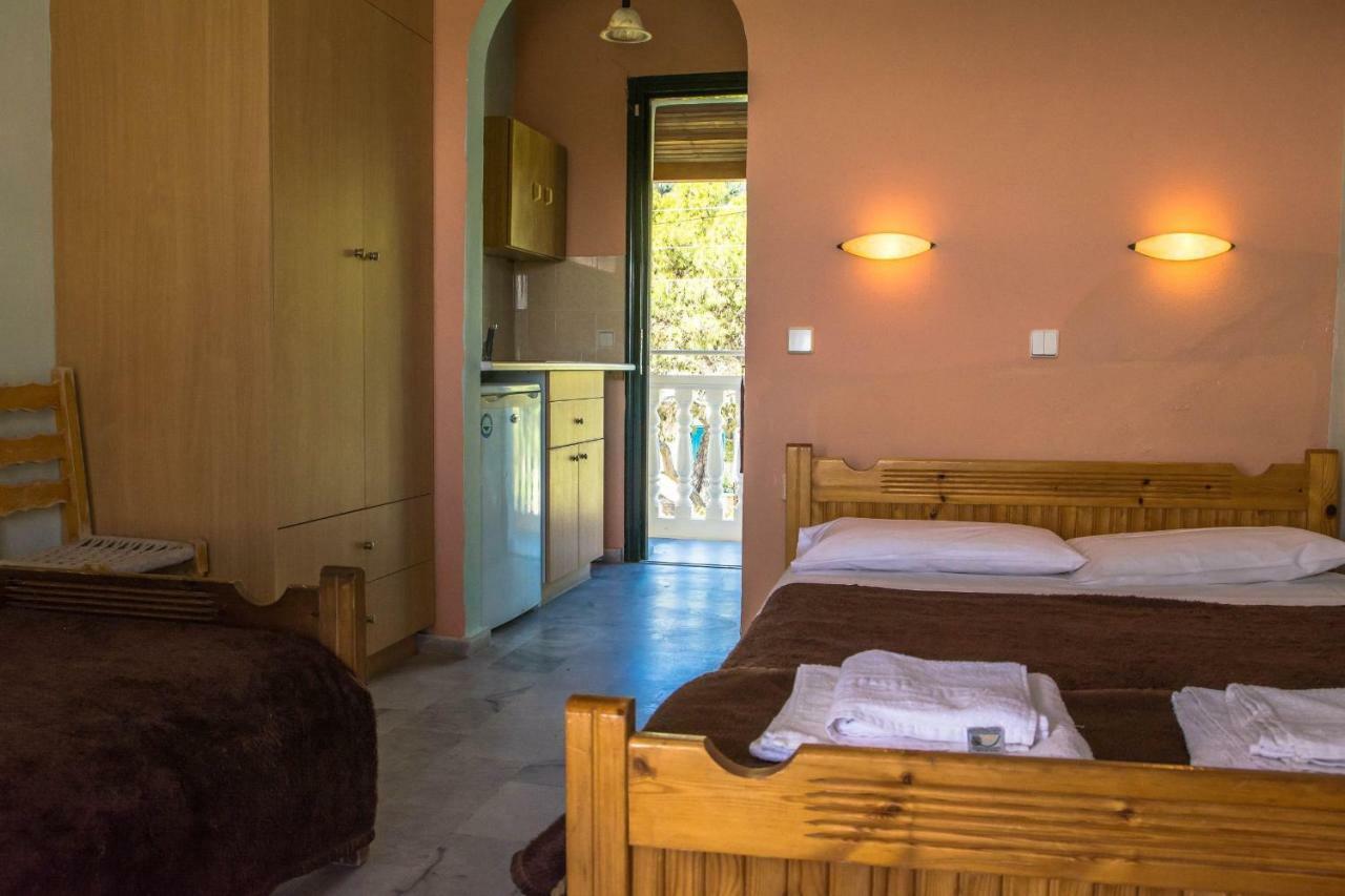 Nikos Studios Alykes Zakynthos Island Екстериор снимка